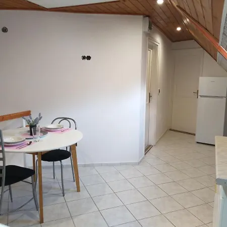 Апарт-отель Azure House Кестхей