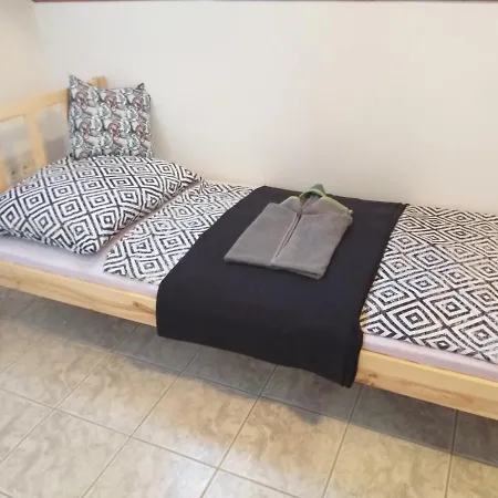 Azure House Кестхей