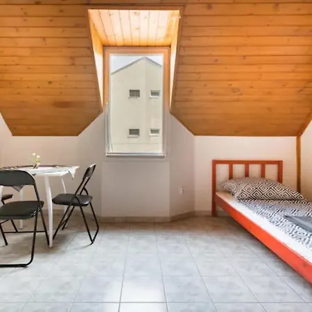 Azure House Ξενοδοχείο με διαμερίσματα Keszthely