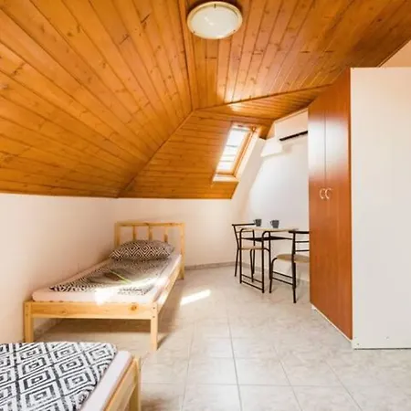 Ξενοδοχείο με διαμερίσματα Azure House *